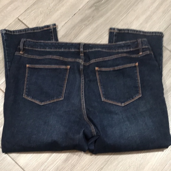 Universal Thread Bootcut Crop DarkWash size 16W - Picture 6 of 7